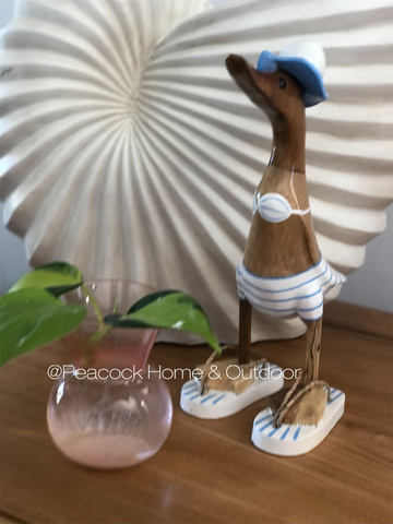 Beach Duck - girl