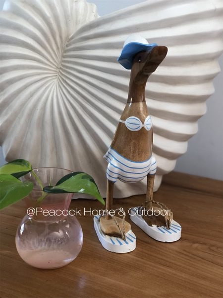 Beach Duck - girl