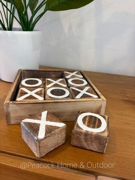 Naughts & Crosses